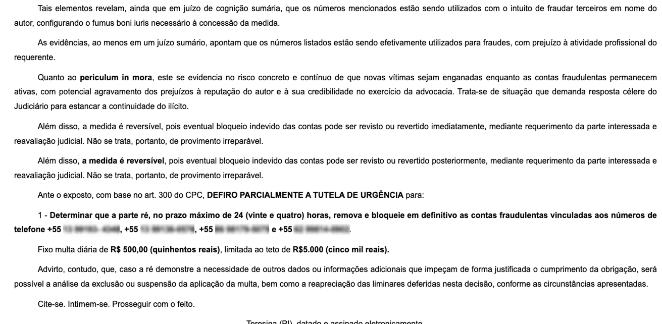 Decisão judicial deferindo tutela de urgência: remoção e bloqueio definitivo das contas fraudulentas em 24 horas, com multa diária